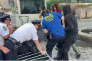 助妻为乐洛杉矶之后，纽约也乱了，超20人被捕