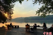助妻为乐“移动卧室”重塑旅行方式 “Z世代”爱上车轮上的家